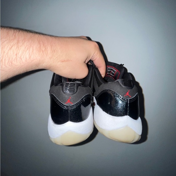 Air Jordan 11 Retro Low '72-10' - Picture 3 of 8